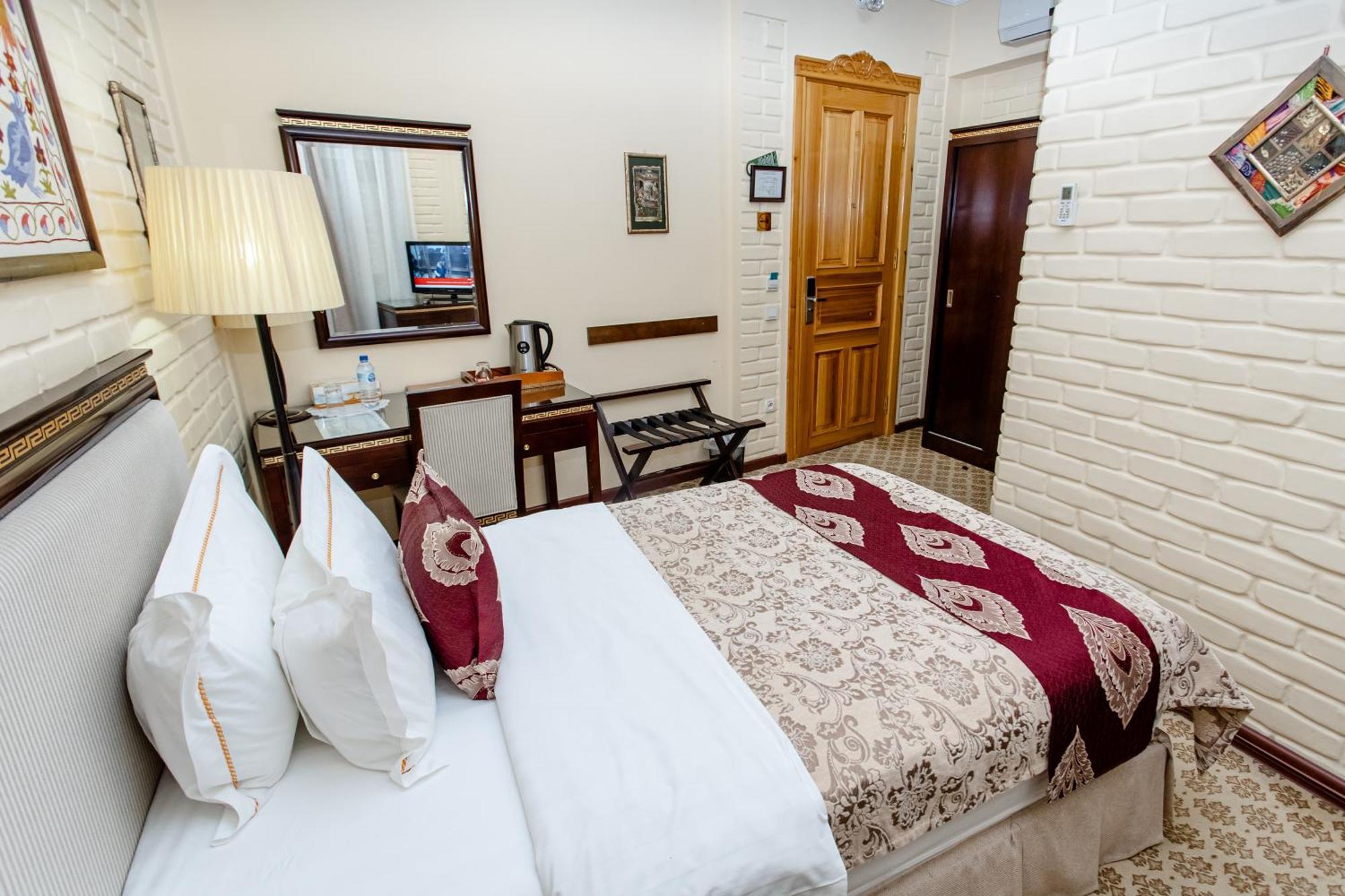 Hotel Grand Samarkand Superior - A Buitenkant foto