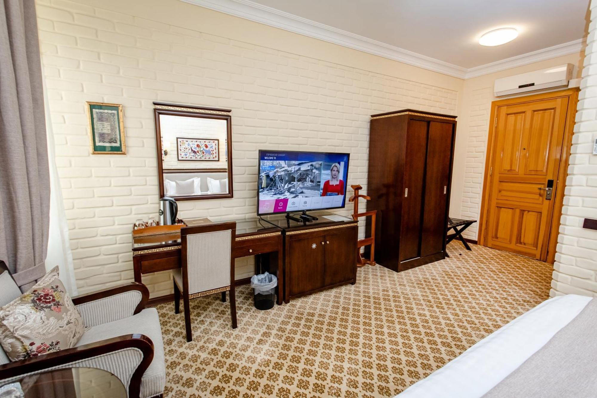 Hotel Grand Samarkand Superior - A Buitenkant foto