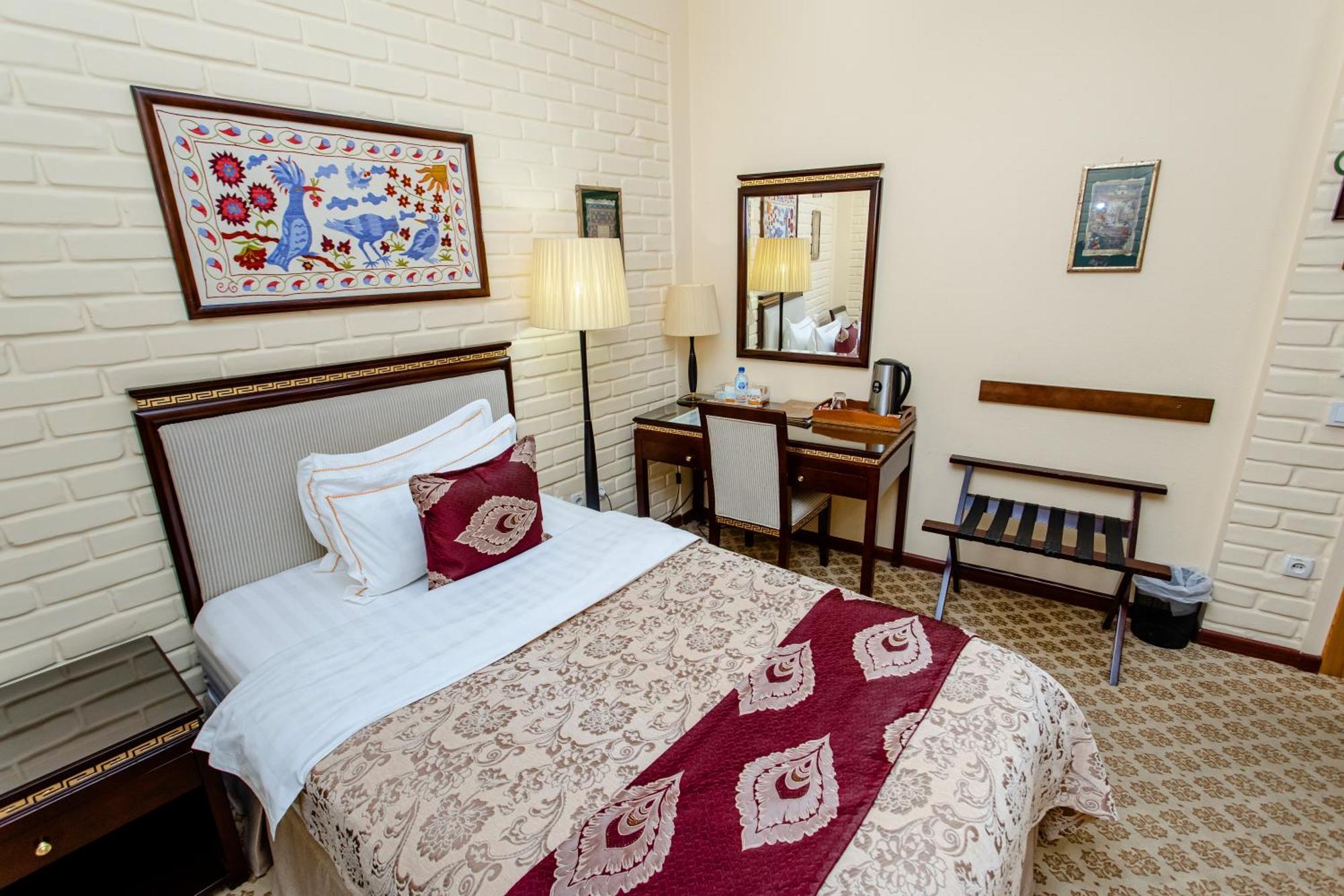 Hotel Grand Samarkand Superior - A Buitenkant foto