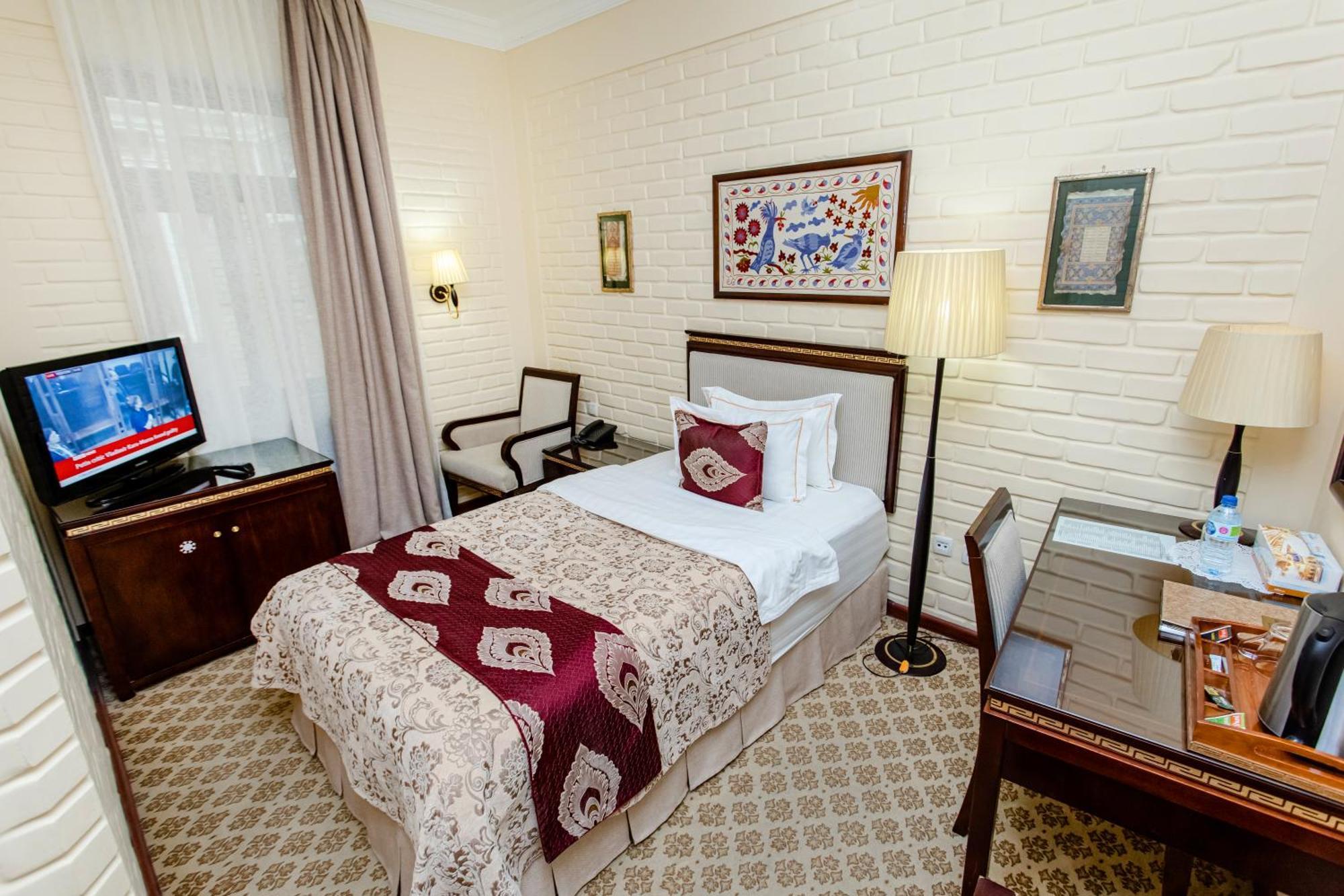 Hotel Grand Samarkand Superior - A Buitenkant foto