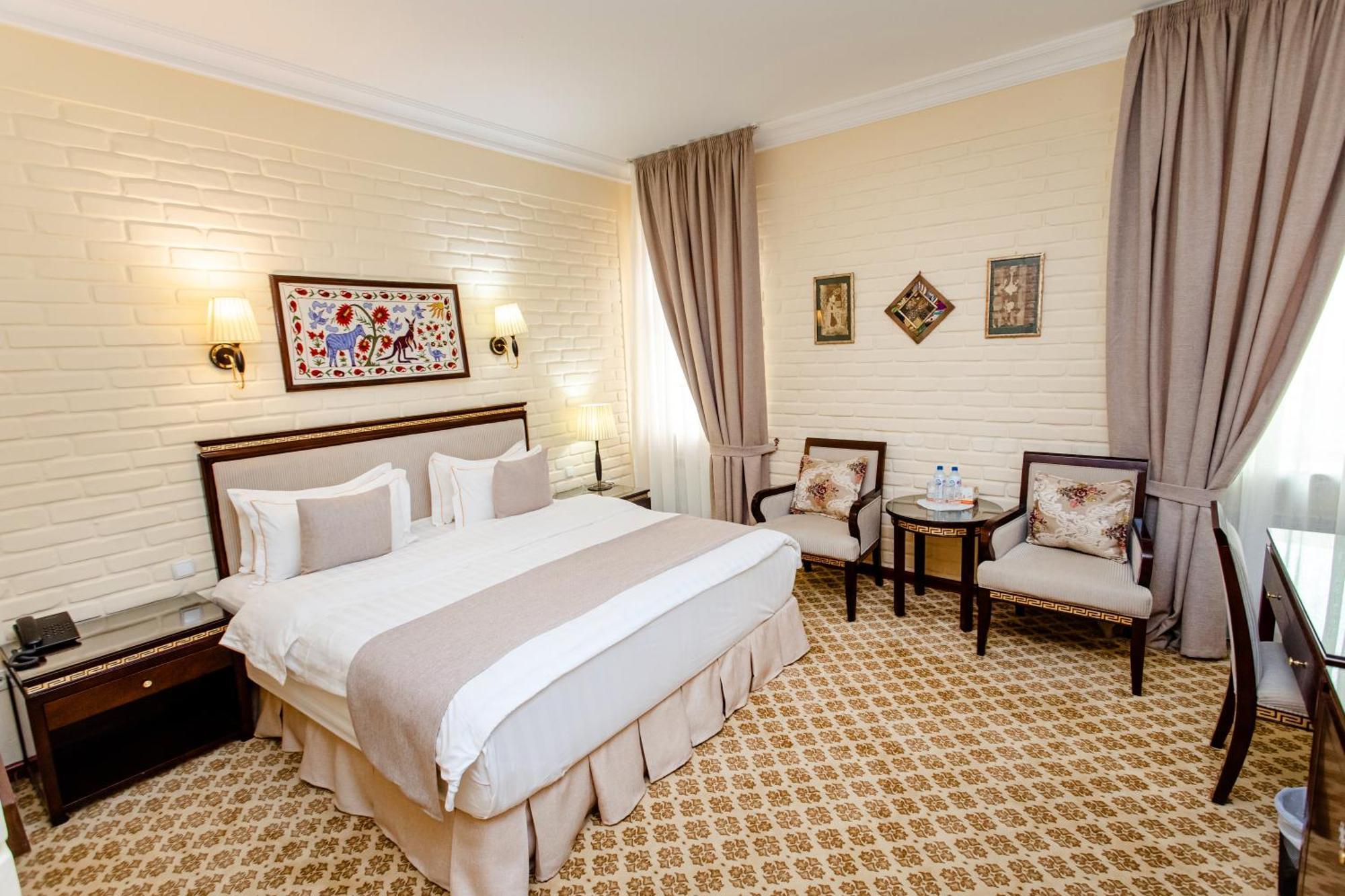 Hotel Grand Samarkand Superior - A Buitenkant foto