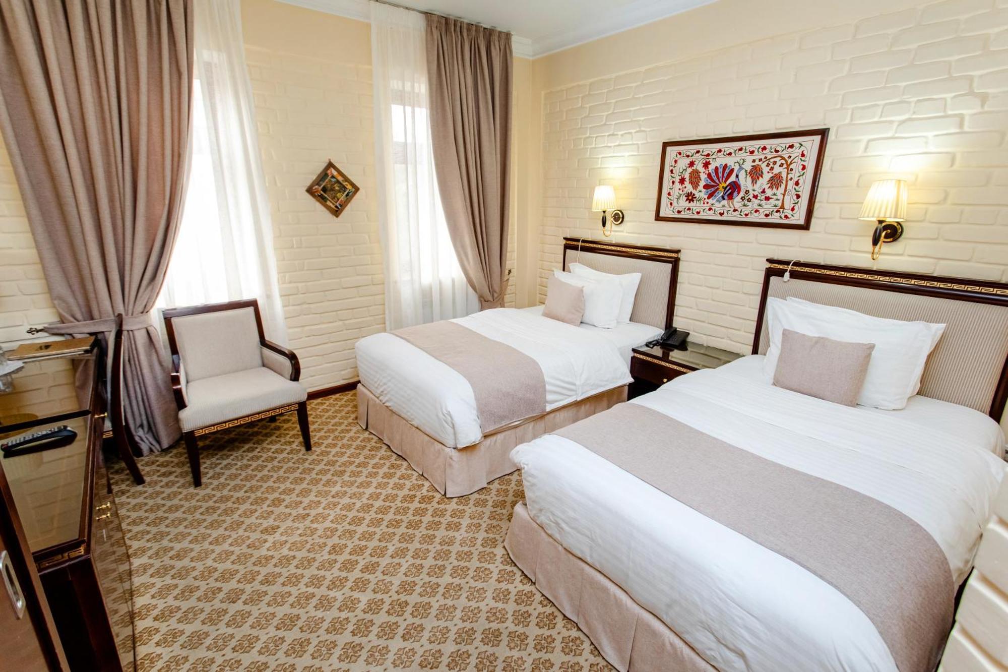 Hotel Grand Samarkand Superior - A Buitenkant foto