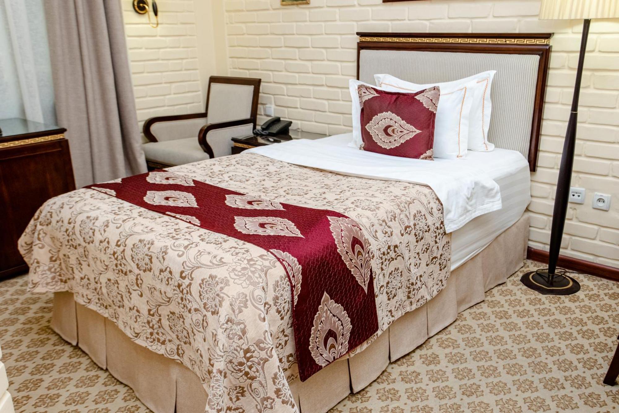 Hotel Grand Samarkand Superior - A Buitenkant foto