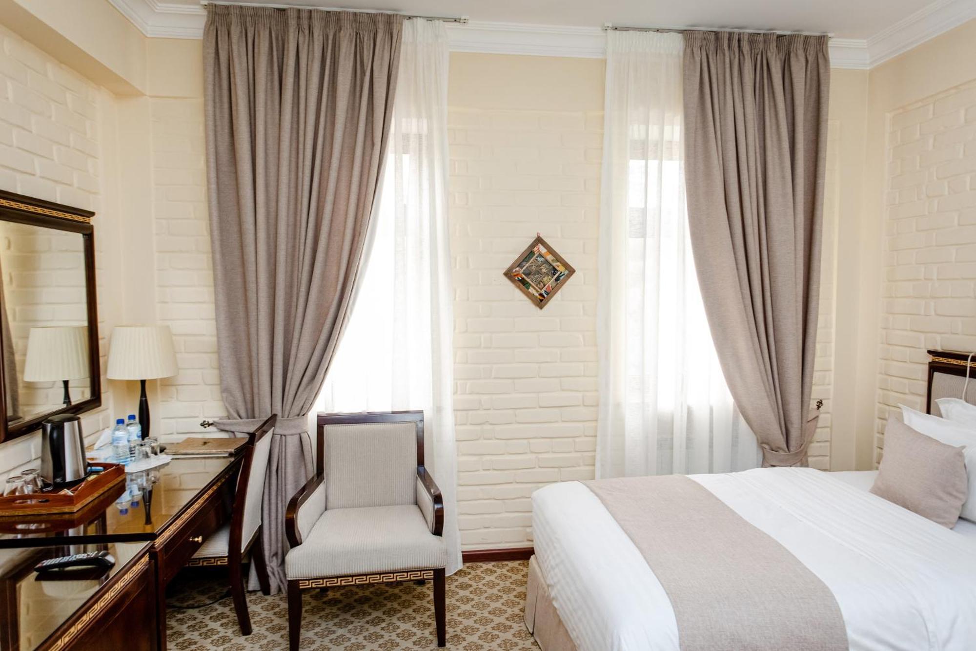 Hotel Grand Samarkand Superior - A Buitenkant foto