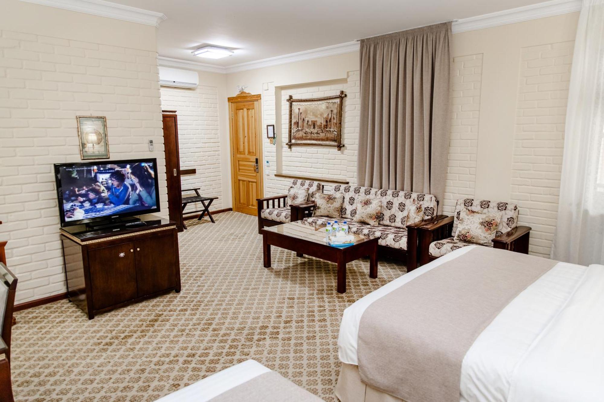 Hotel Grand Samarkand Superior - A Buitenkant foto