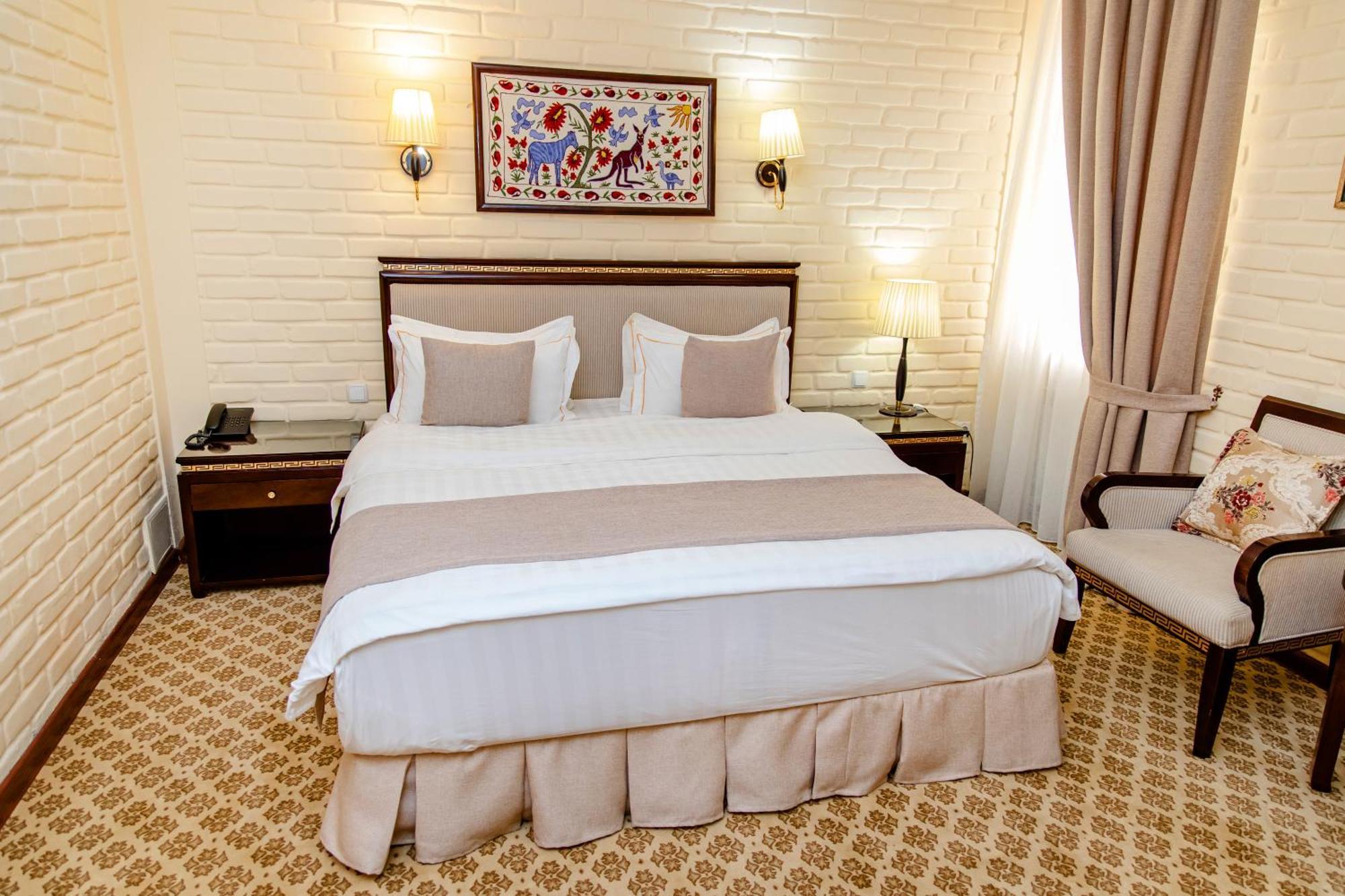Hotel Grand Samarkand Superior - A Buitenkant foto