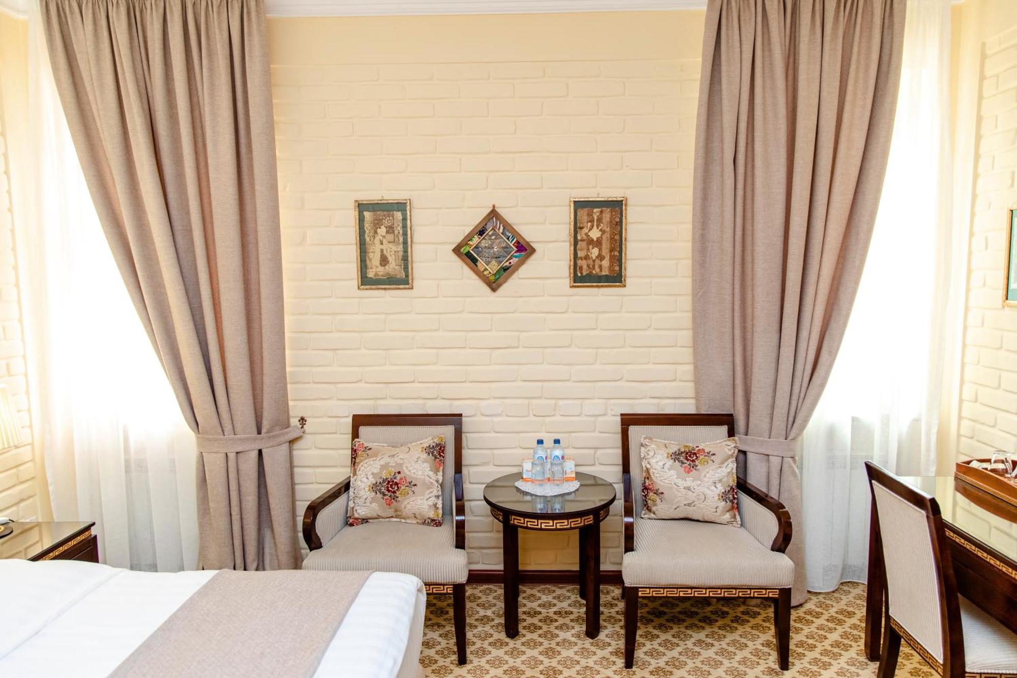 Hotel Grand Samarkand Superior - A Buitenkant foto