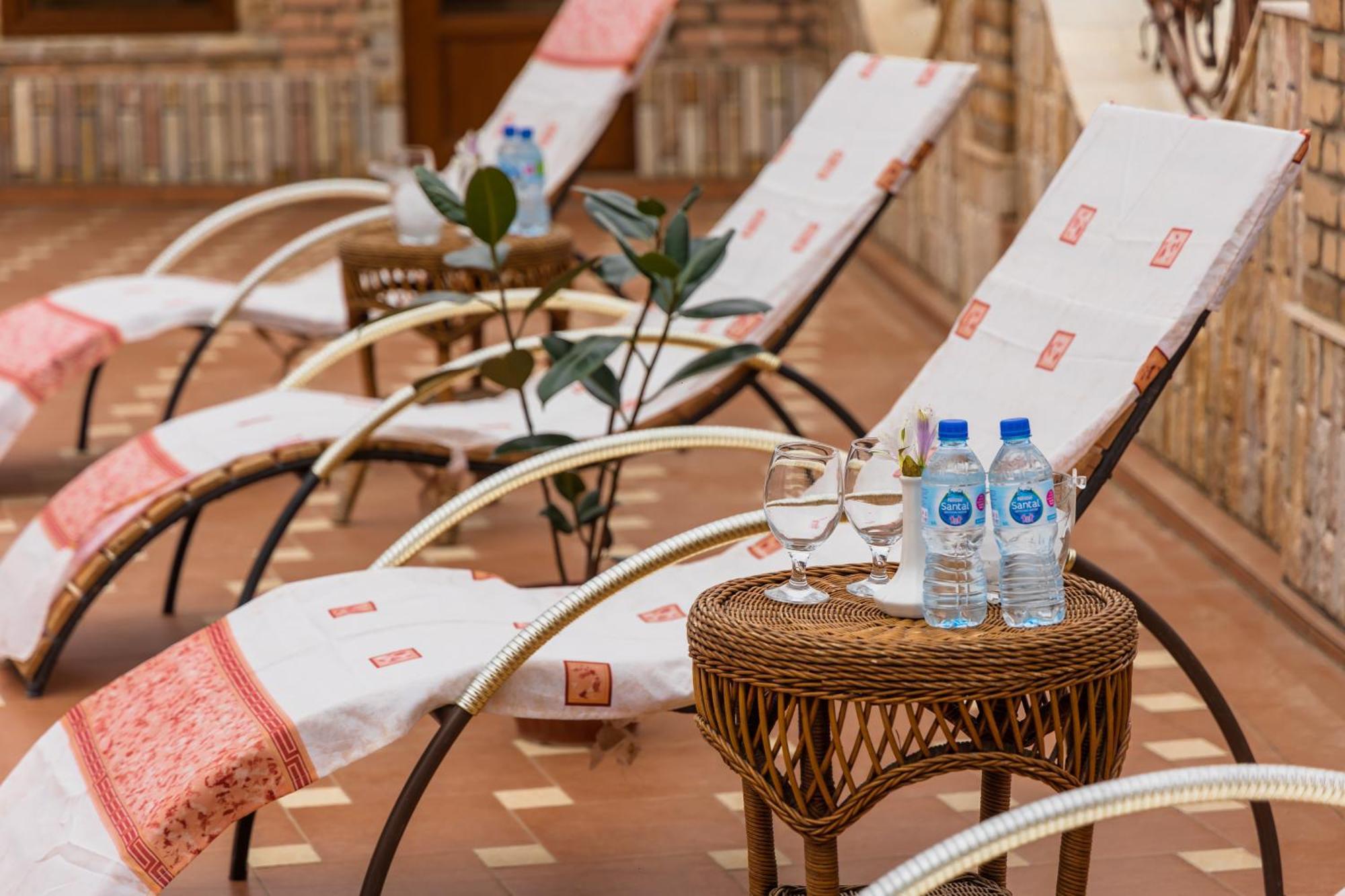 Hotel Grand Samarkand Superior - A Buitenkant foto