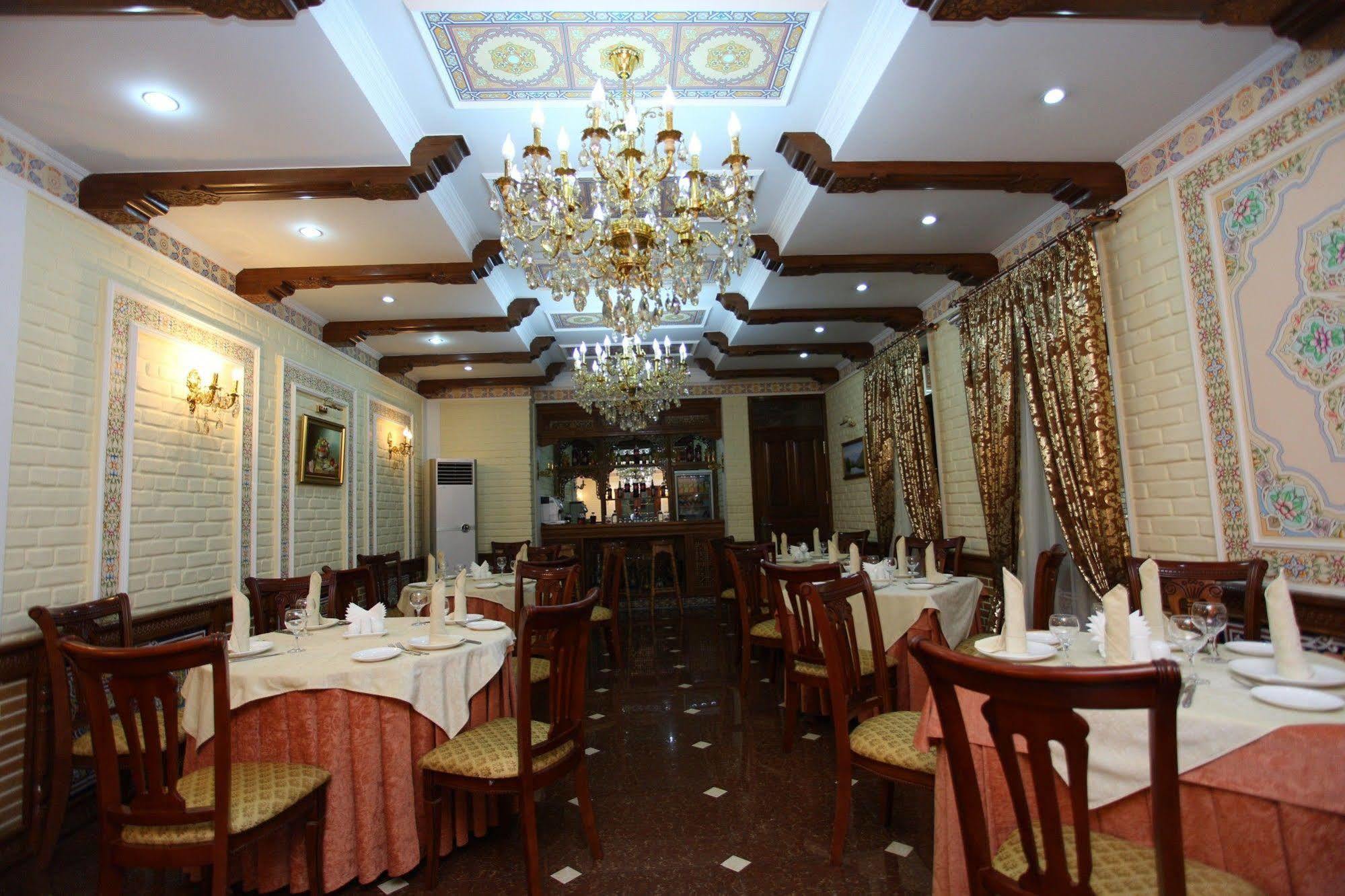 Hotel Grand Samarkand Superior - A Buitenkant foto