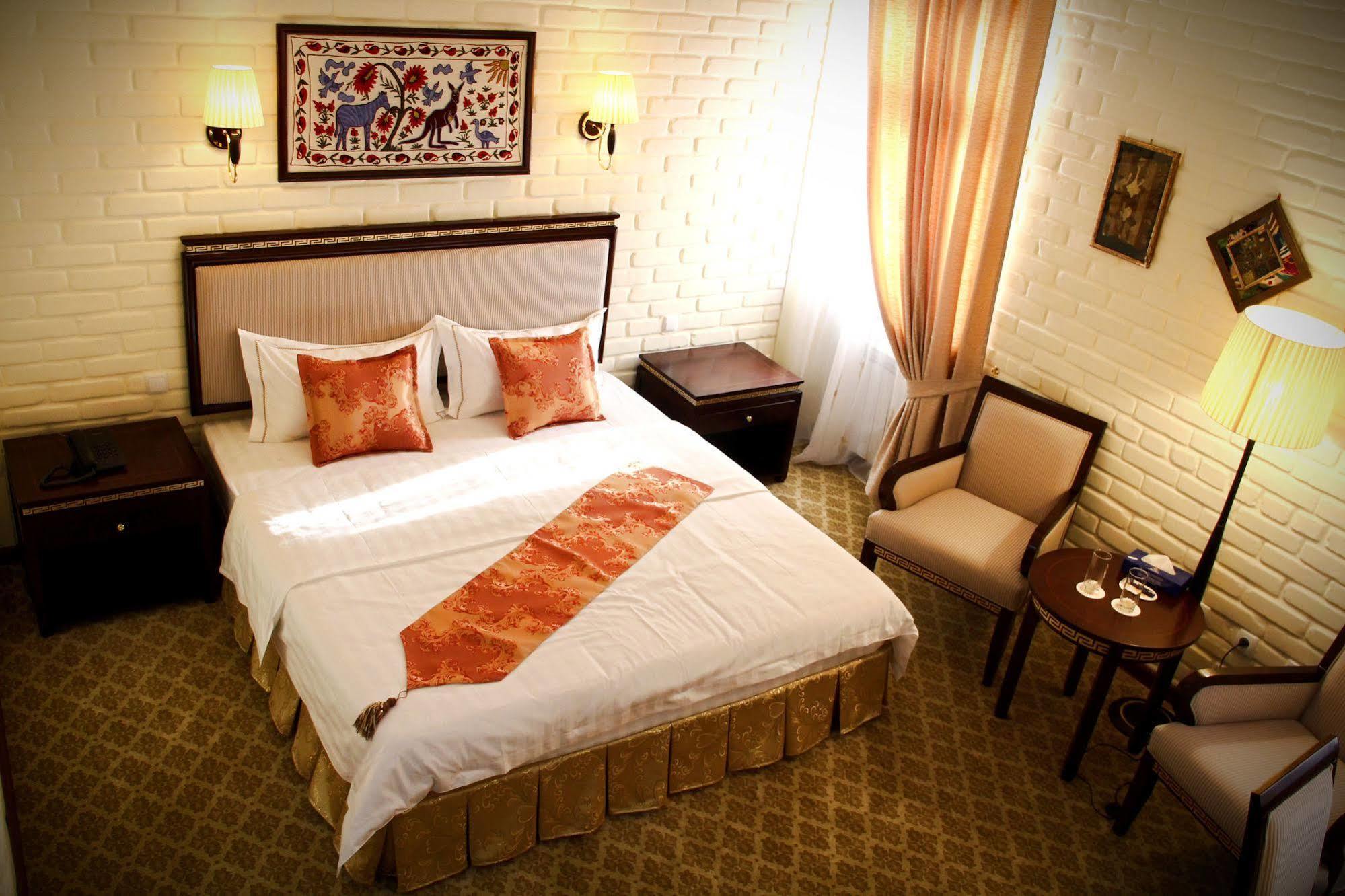 Hotel Grand Samarkand Superior - A Buitenkant foto